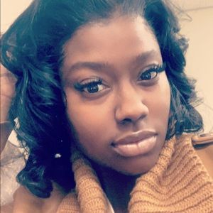 Meet your Posher, Jasmine